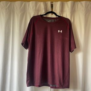 Under Armour Men’s HeatGear Striped Athletic Tee – Red/Burgundy – Size XL